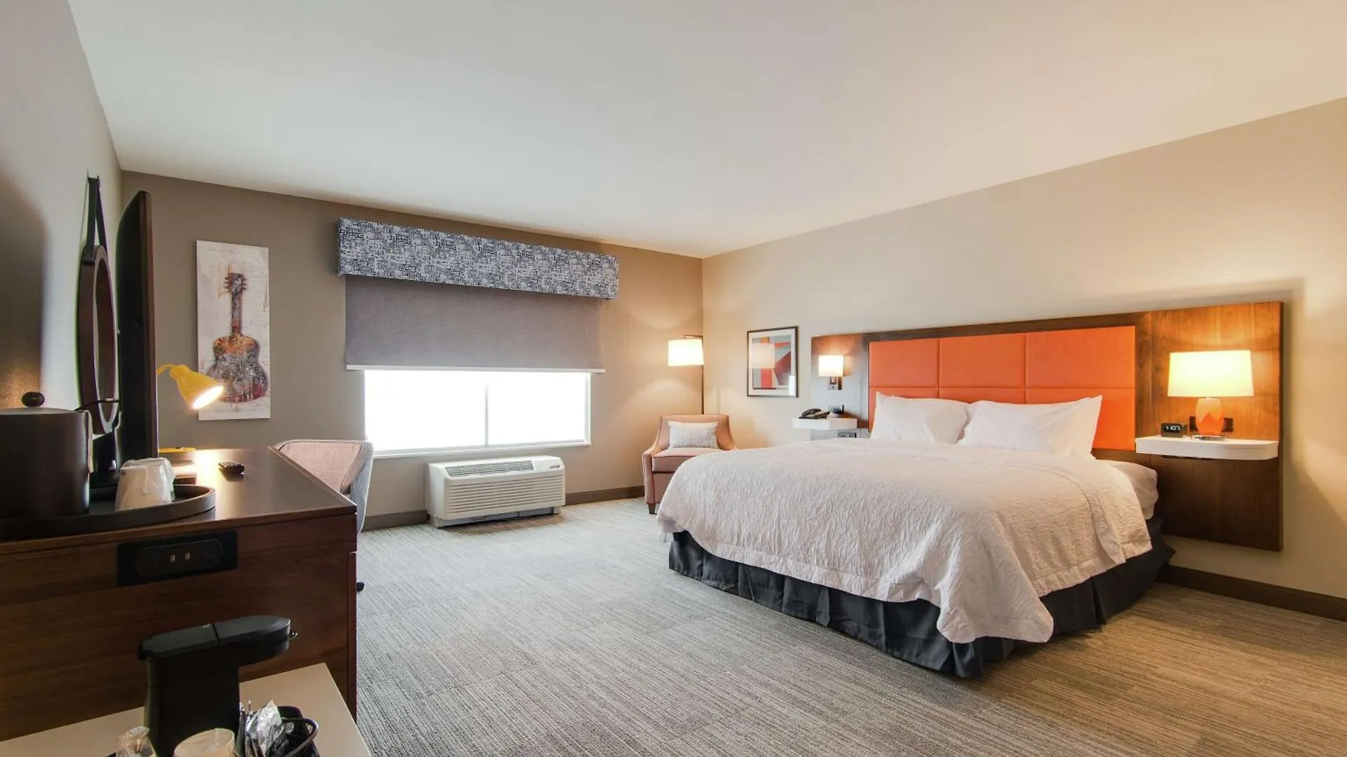Hampton Inn & Suites By Hilton Nashville North Skyline Hotel