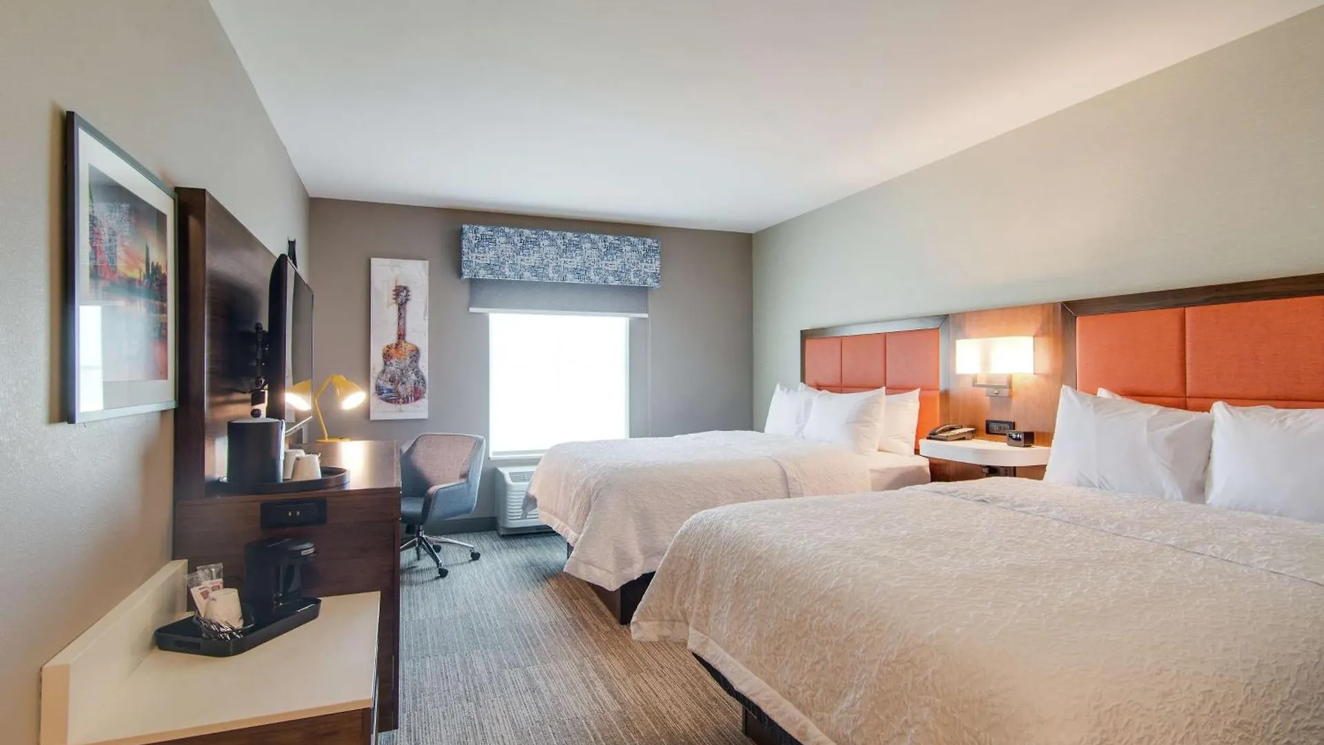 Hampton Inn & Suites By Hilton Nashville North Skyline Hotel