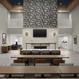 Hotel Homewood Airport