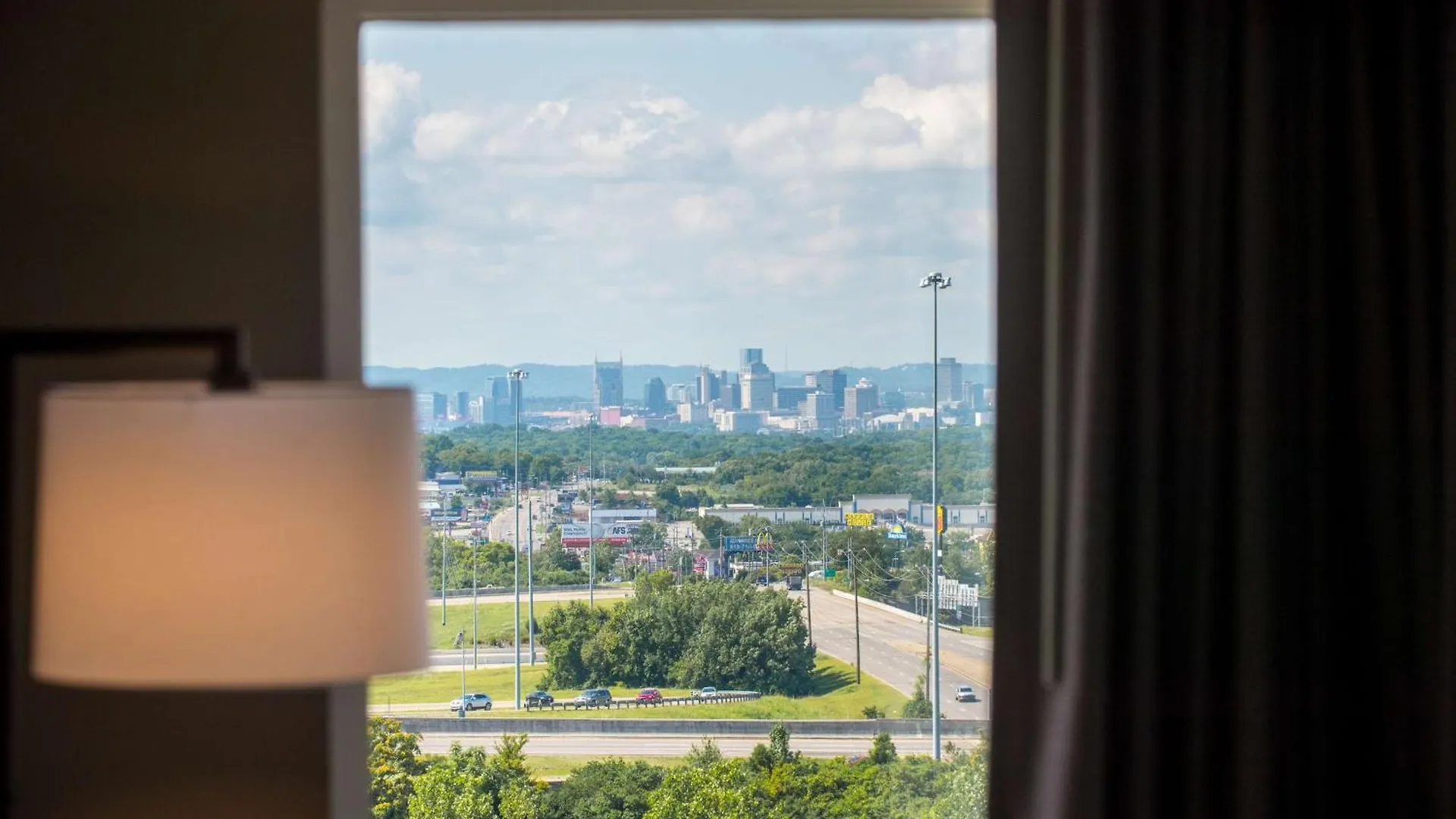Hampton Inn & Suites By Hilton Nashville North Skyline