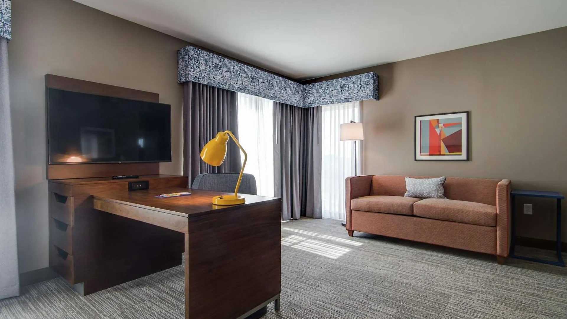 Hampton Inn & Suites By Hilton Nashville North Skyline